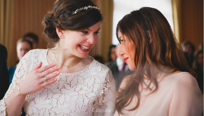 Emotion mariée témoin