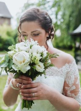 Quelle forme choisir pour son bouquet de mariée ?