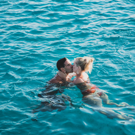 Mariage elopement tinos couple